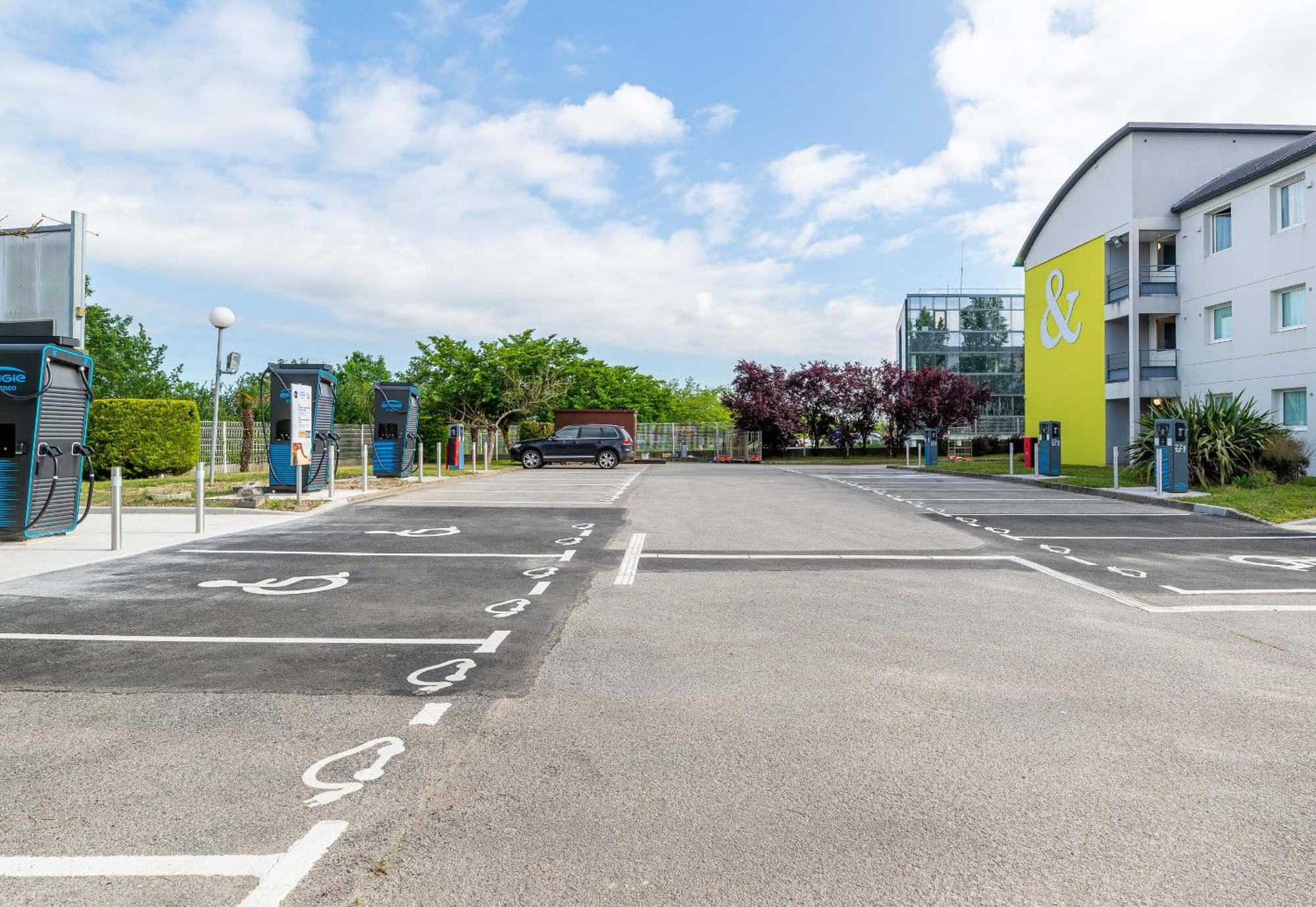 B&B Hotel Nantes Aeroport Bouguenais Exterior photo